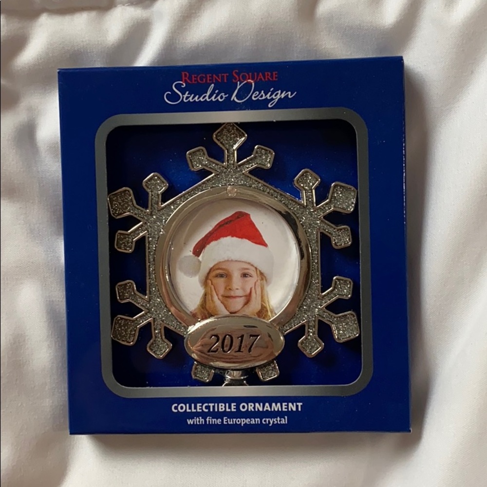 “2017” snow flake ornament